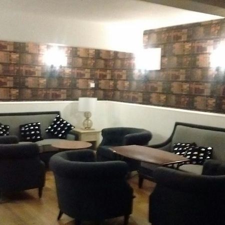 Huntly Arms Hotel Aboyne Buitenkant foto