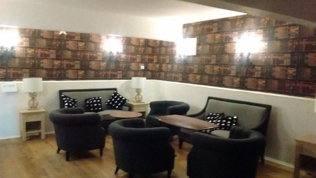 Huntly Arms Hotel Aboyne Buitenkant foto