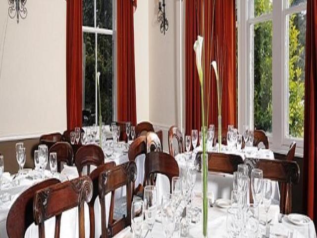 Huntly Arms Hotel Aboyne Buitenkant foto